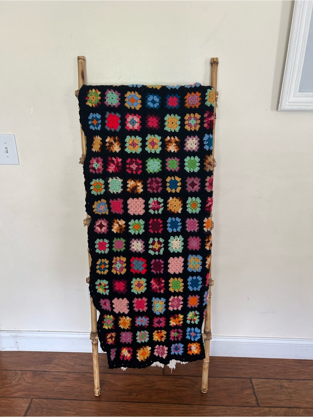 Vtg Granny Square Crochet Afghan Throw Sofa Blanket 48”x 60” Grannycore Roseanne